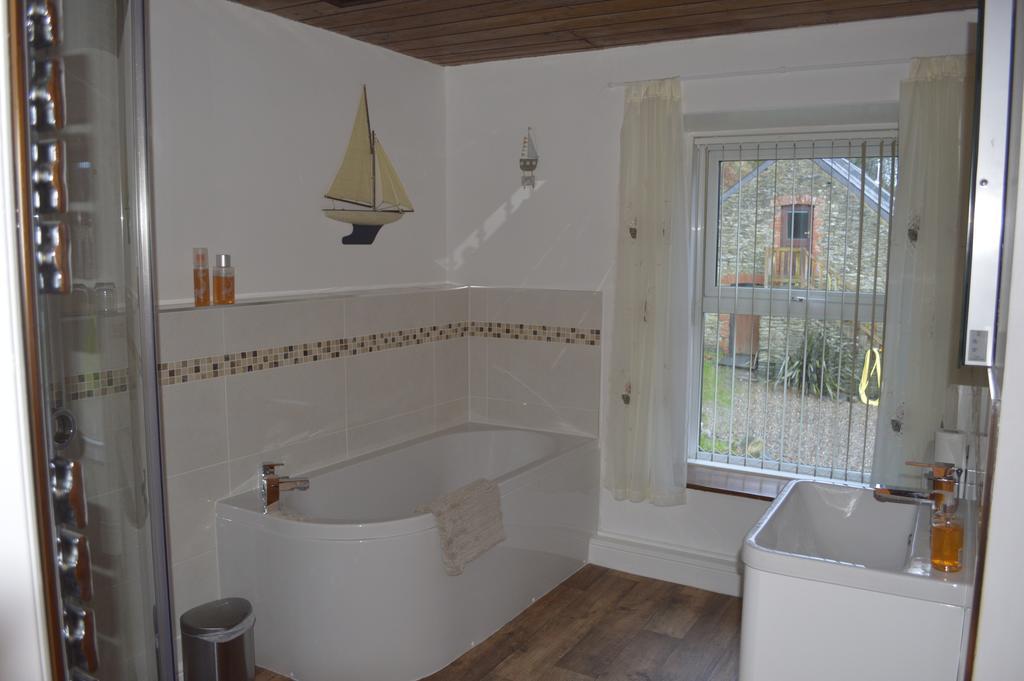 Troedyrhiw Bed & Breakfast Cardigan Phòng bức ảnh